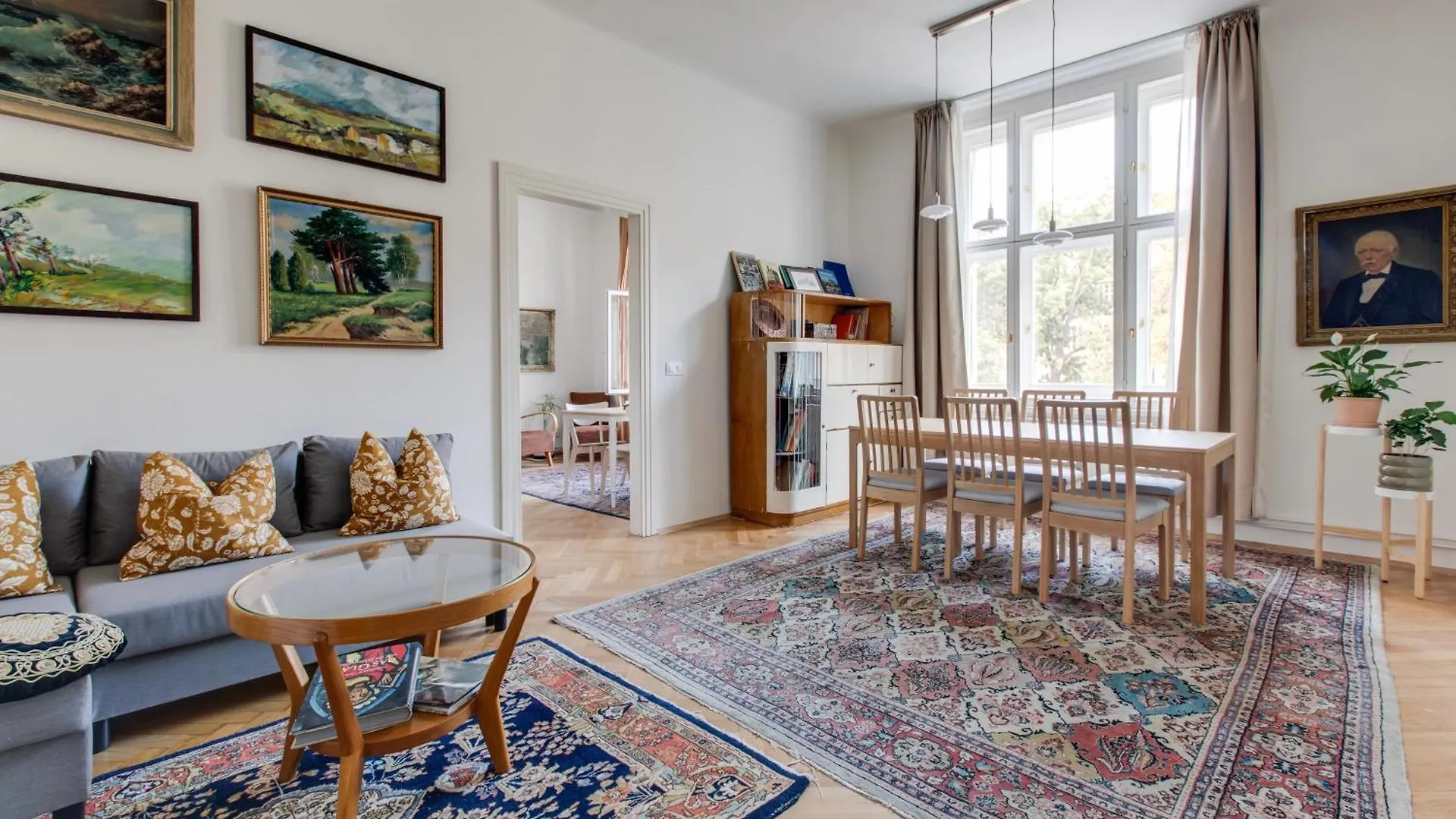 Prague Heart Of Old Town Comfy Home 2Bdr 2Bath location