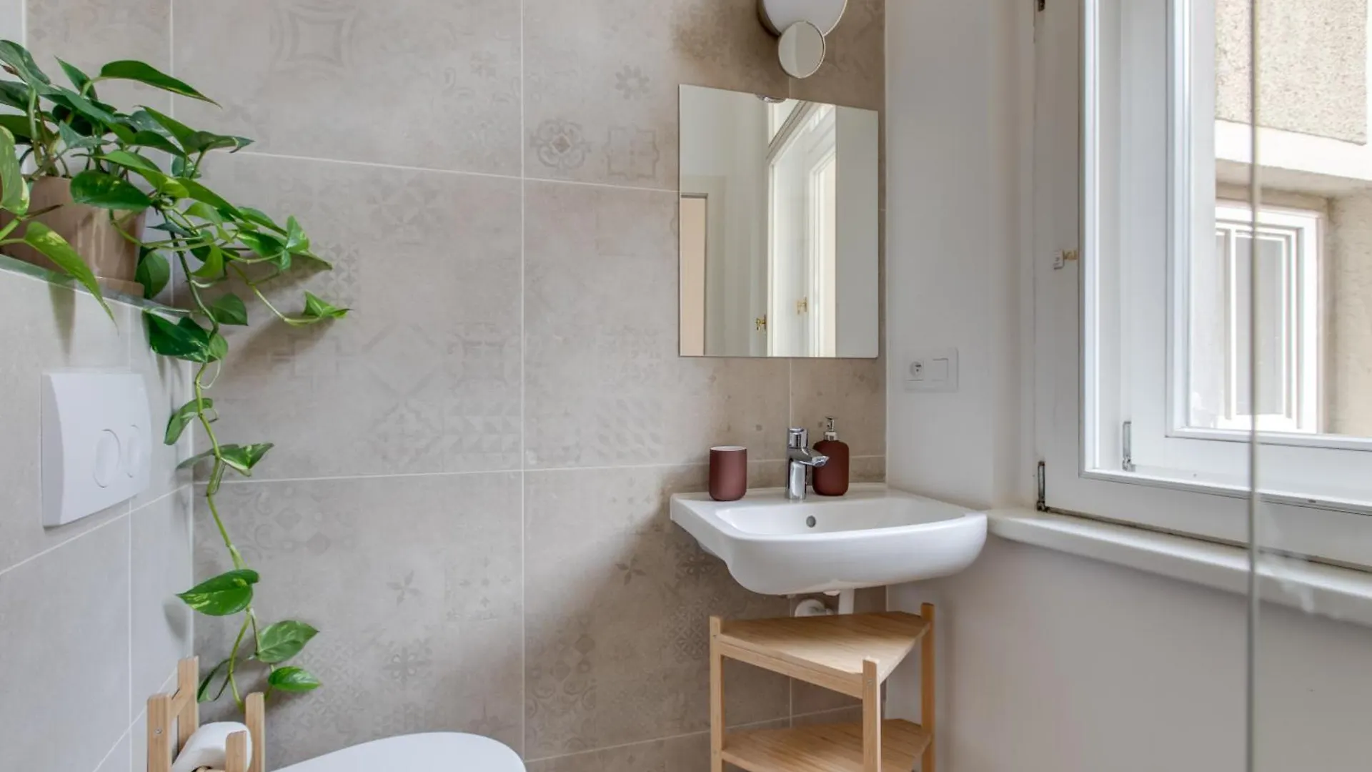 Prague Heart Of Old Town Comfy Home 2Bdr 2Bath 0*,