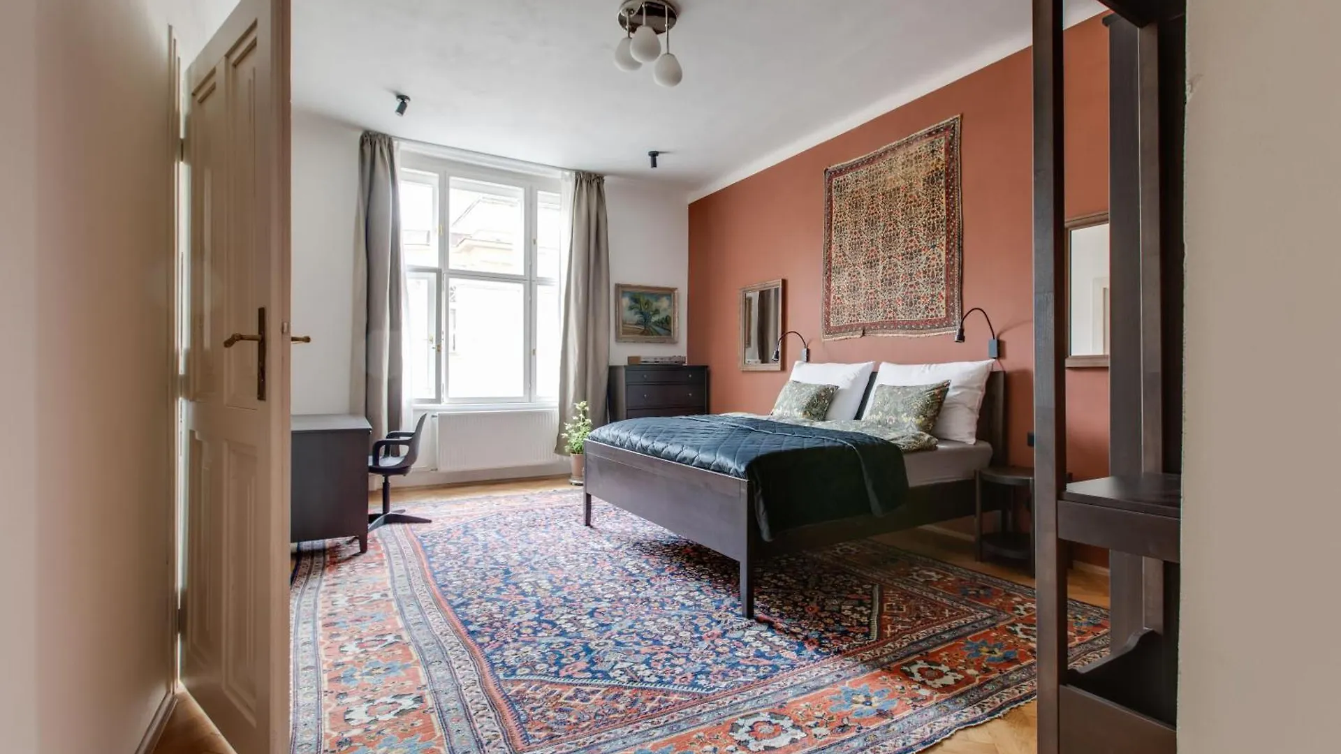 Prague Heart Of Old Town Comfy Home 2Bdr 2Bath 0*,