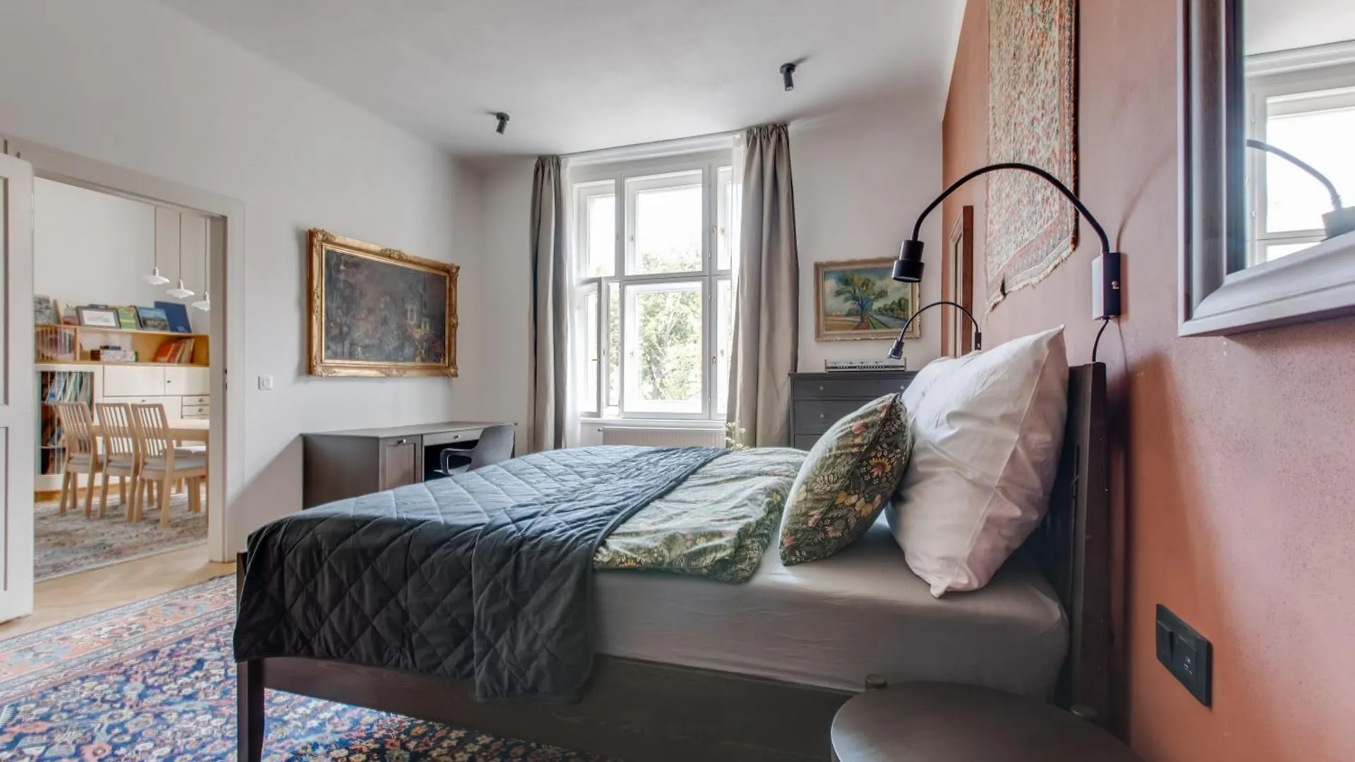 Prague Heart Of Old Town Comfy Home 2Bdr 2Bath