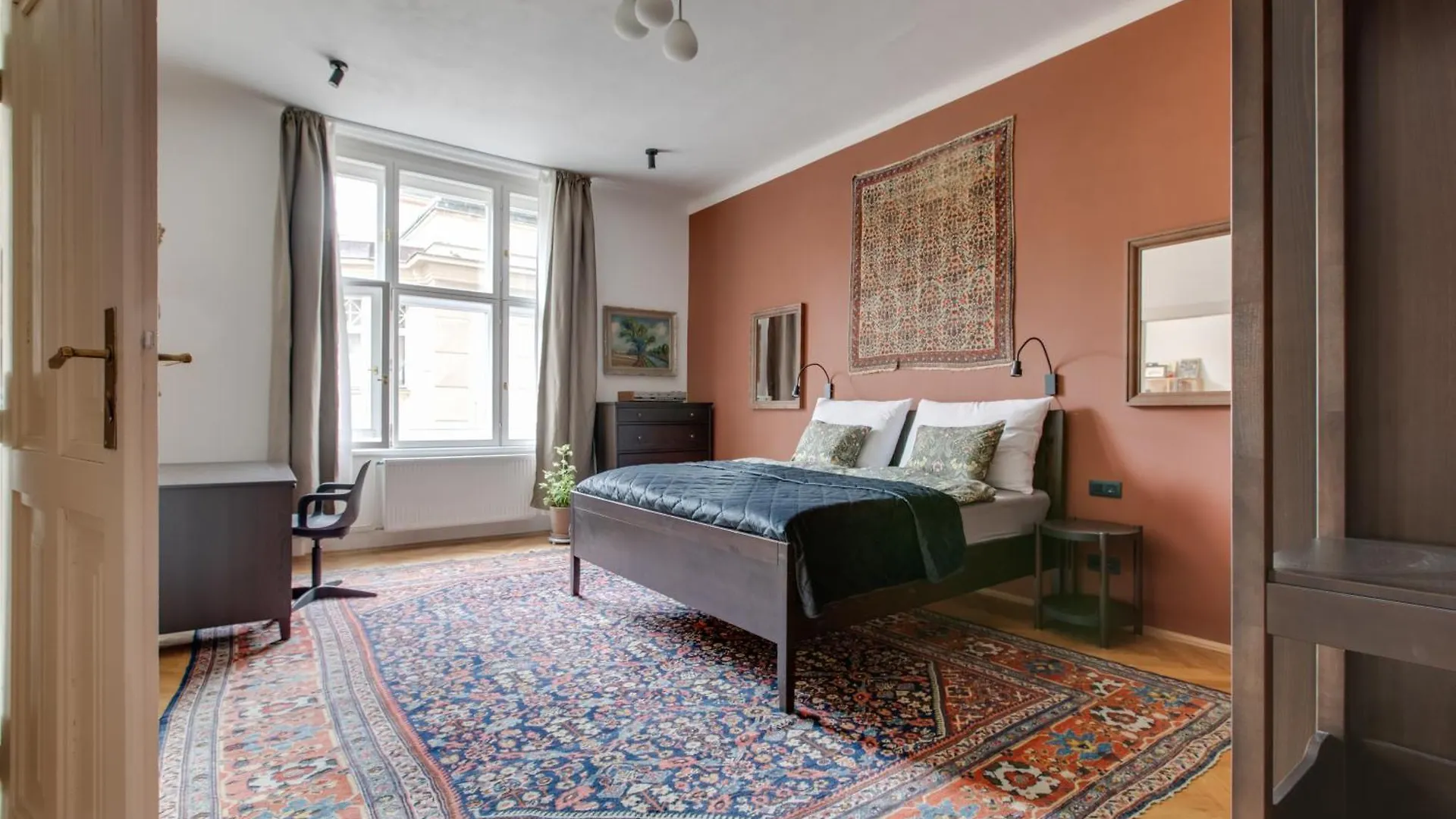 Prague Heart Of Old Town Comfy Home 2Bdr 2Bath