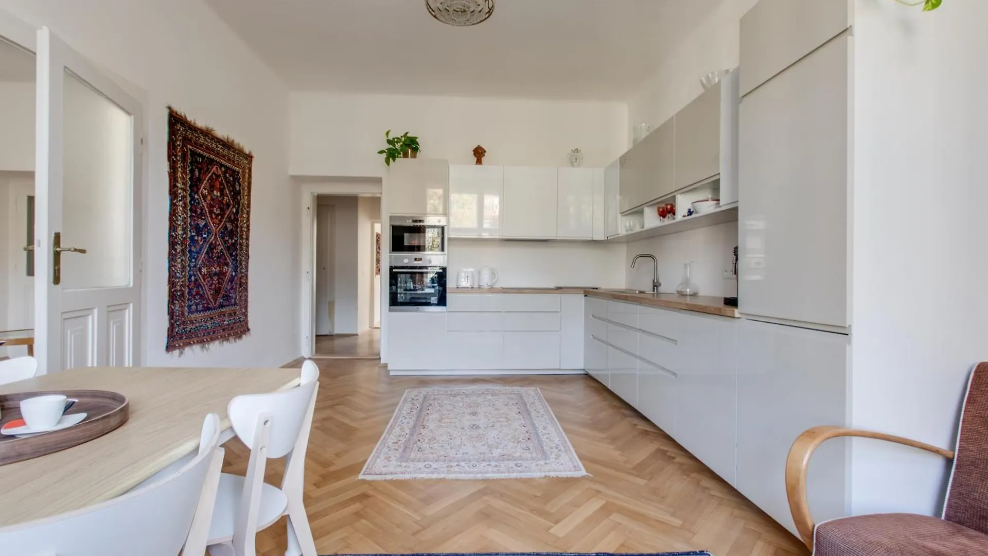 Prague Heart Of Old Town Comfy Home 2Bdr 2Bath Apartment