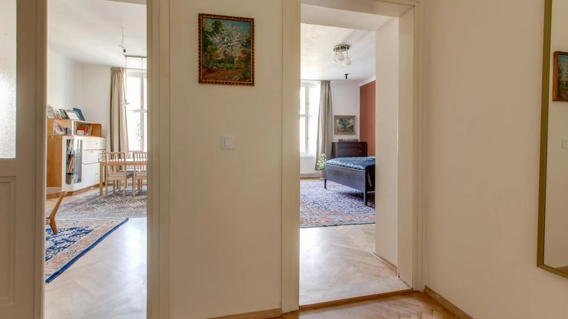 Prague Heart Of Old Town Comfy Home 2Bdr 2Bath Apartment