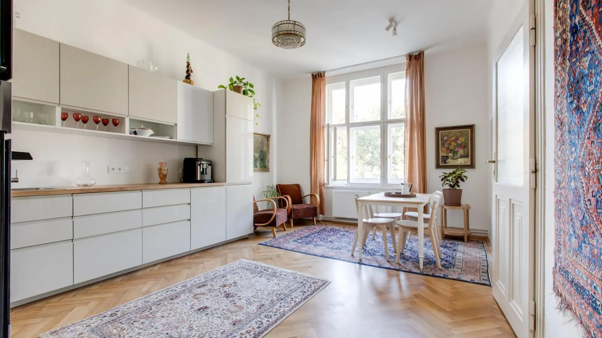 Prague Heart Of Old Town Comfy Home 2Bdr 2Bath